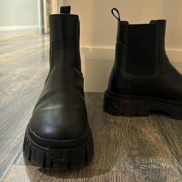 Fendi | Shoes | Fendi Force Leather Chelsea Boots | Poshmark